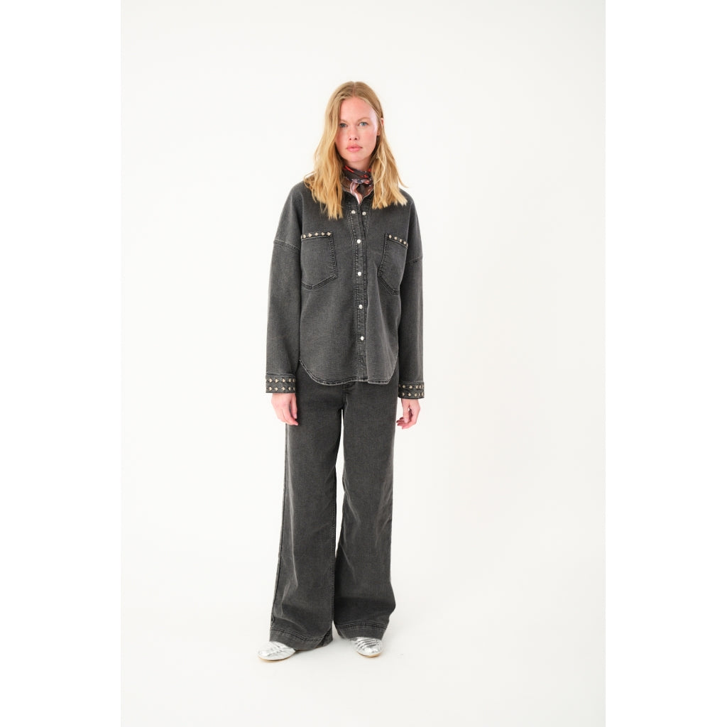 Lollys Laundry Skjorte - VeidaLL Skjorte i Washed Black Denim