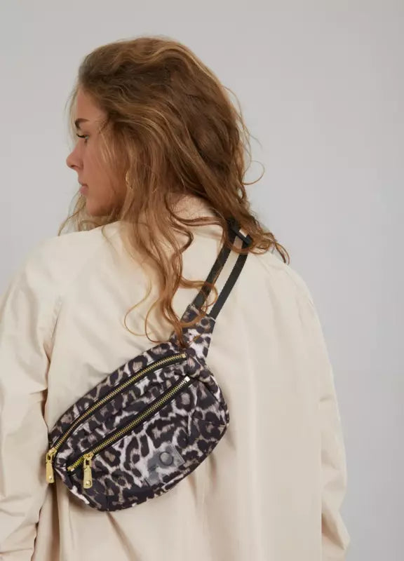 Coster Copenhagen - Bumbag Taske i Leopard Print