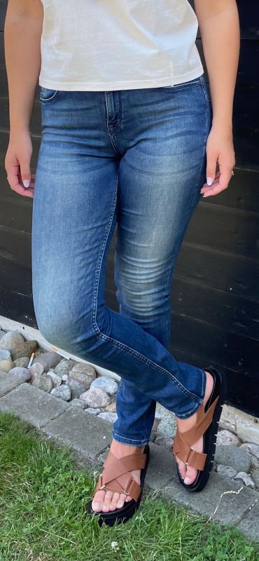 Garcia - Caro Curved Slim Fit Jeans i Vintage Used Flow Denim