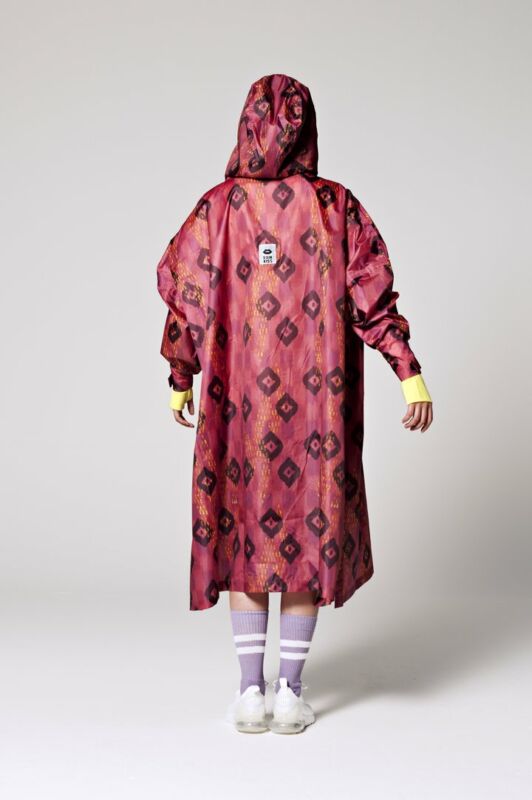 Rain Kiss - Regn Poncho Ikat Print